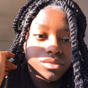 Meet your Posher, Simone